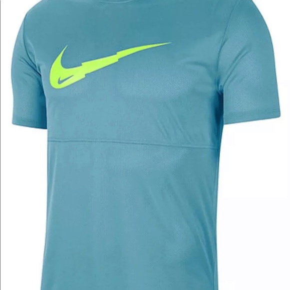 [Nike] Men’s Nike Dri Fit Shirt - Picture 2 of 4